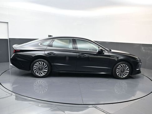 Certified 2025 Hyundai Sonata SEL FWD image 3