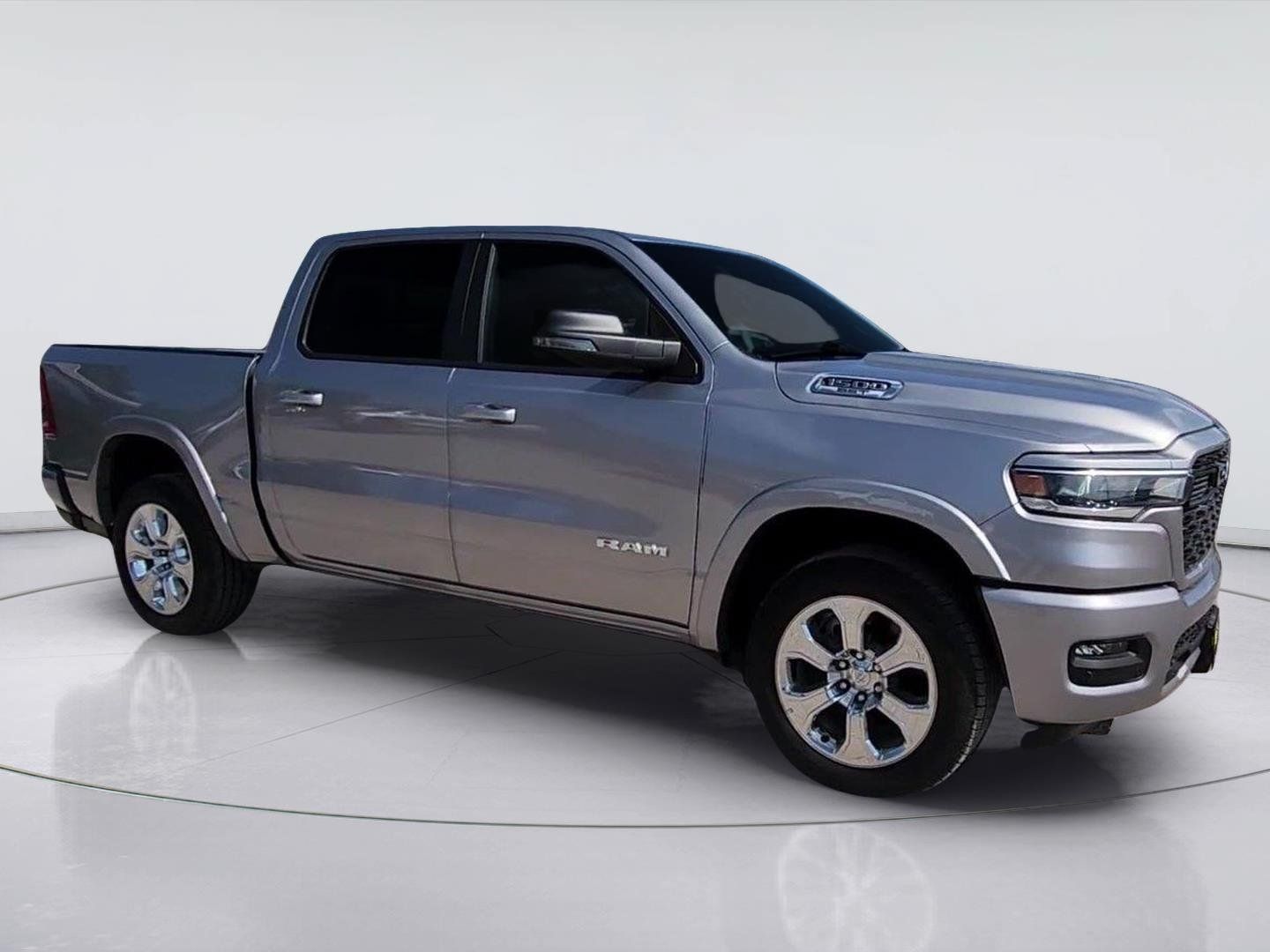 Used 2025 RAM 1500 Lone Star AWD/4WD image 2