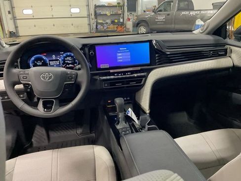 New 2026 Toyota Camry XLE image 12