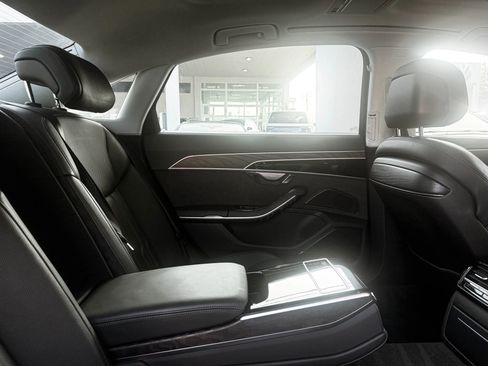 Used 2022 Audi A8 L 3.0T image 29