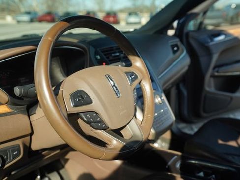 Used 2016 Lincoln MKC Reserve image 27