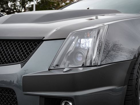 Used 2011 Cadillac CTS V image 6