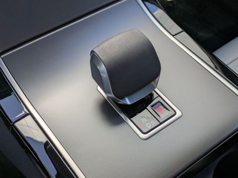 New 2026 Land Rover Range Rover Velar S image 17