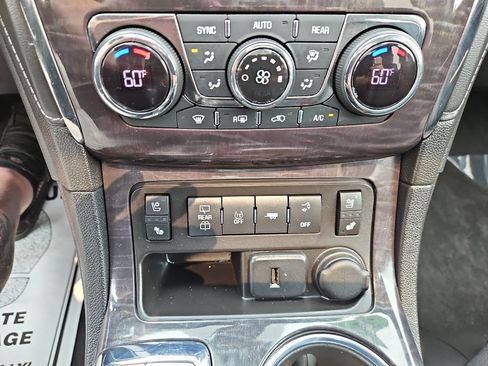 Used 2017 Buick Enclave Premium w/ Experience Buick Package AWD/4WD image 25