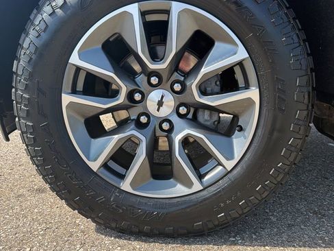 Used 2024 Chevrolet Silverado 1500 RST w/ All Star Edition Plus AWD/4WD image 9