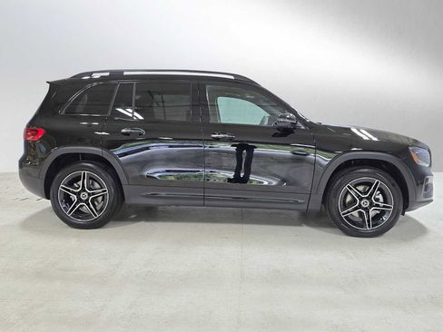 New 2026 Mercedes-Benz GLB 250 4MATIC image 2