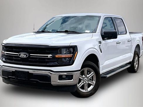Used 2025 Ford F150 XLT w/ Equipment Group 301A Standard RWD image 3