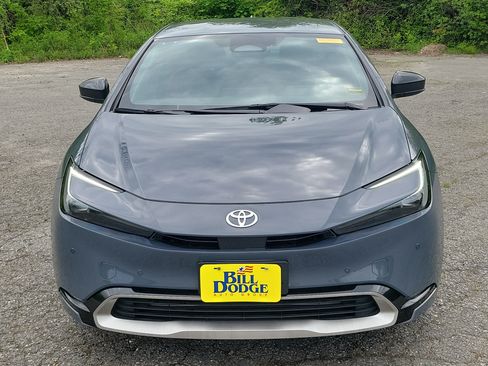 Used 2024 Toyota Prius Prime FWD image 2