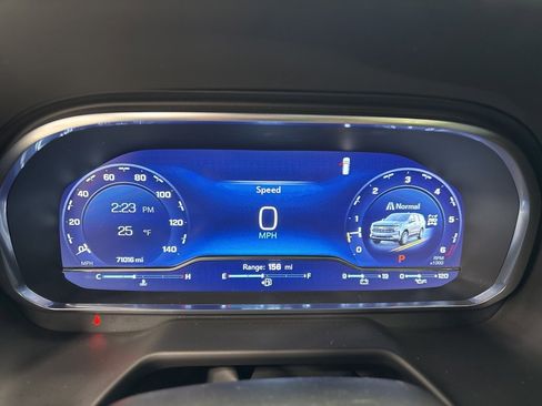 Used 2023 Chevrolet Suburban Premier w/ Premium Package image 13