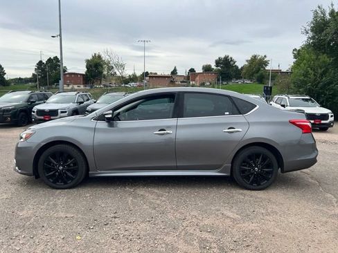 Used 2017 Nissan Sentra SR w/ SR Midnight Edition FWD image 2