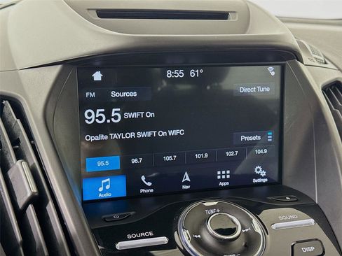 Used 2018 Ford Escape Titanium w/ Ford Safe & Smart Package AWD/4WD image 7