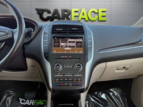 Used 2019 Lincoln MKC Reserve w/ MKC Climate Package AWD/4WD image 27