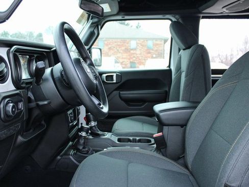 Used 2024 Jeep Wrangler Sport image 11