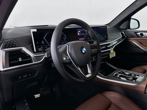 New 2026 BMW X5 sDrive40i image 9