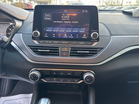 Certified 2025 Nissan Altima 2.5 SR image 17