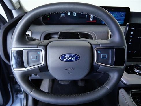 Certified 2025 Ford Expedition Active image 26