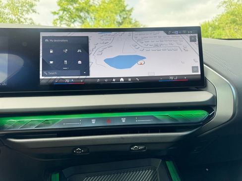 Used 2026 BMW X3 xDrive30 w/ Premium Package image 8