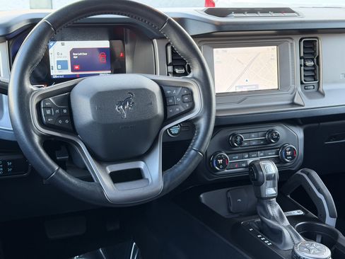 Certified 2023 Ford Bronco Outer Banks w/ Sasquatch Package image 19