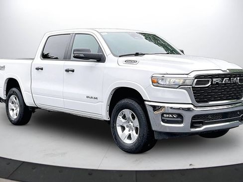 Used 2025 RAM 1500 Big Horn AWD/4WD image 2