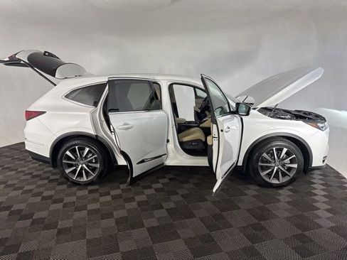 Used 2025 Acura MDX w/ Technology Package image 16