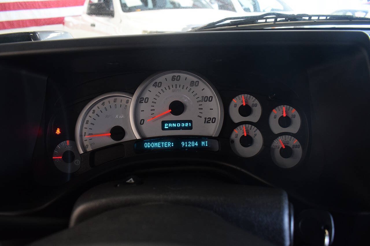 Used 2003 HUMMER H2 w/ Preferred Equipment Group AWD/4WD image 38