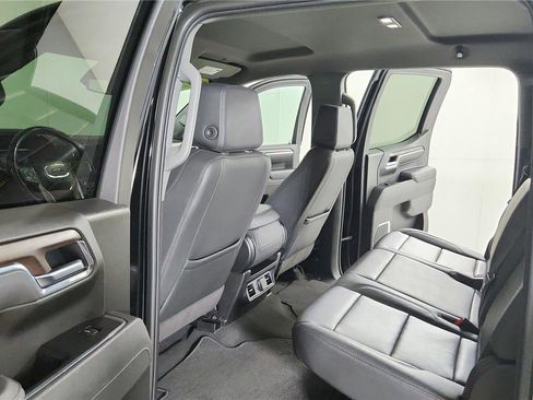 Used 2025 GMC Sierra 1500 SLT image 18