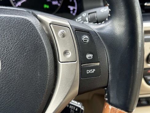 Used 2013 Lexus ES 300h w/ Luxury Pkg image 24