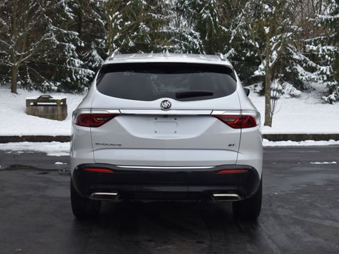 Used 2024 Buick Enclave Essence w/ Experience Buick Package image 31