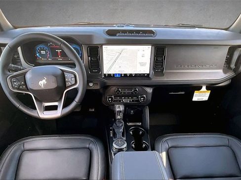 New 2025 Ford Bronco Big Bend w/ Black Diamond Package image 5