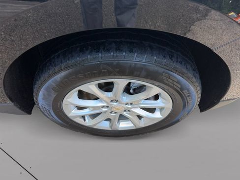 Used 2021 Chevrolet Equinox LT AWD/4WD image 9