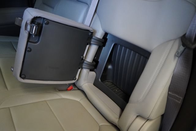 Used 2020 GMC Sierra 1500 SLT w/ SLT Premium Plus Package AWD/4WD image 39