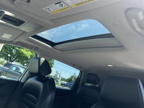 Used 2024 Honda CR-V EX-L image 23