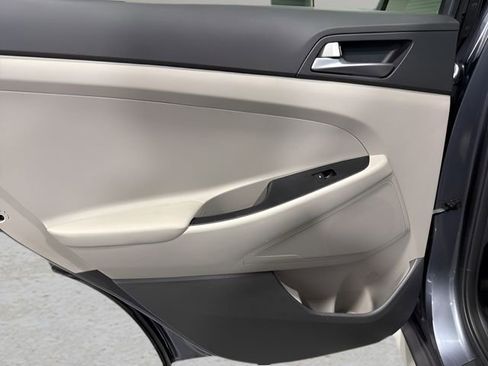 Used 2017 Hyundai Tucson SE image 27