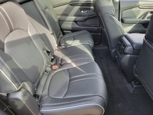 New 2025 Honda Pilot Elite image 6