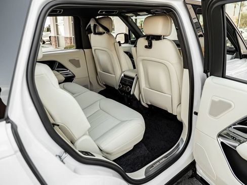 New 2026 Land Rover Range Rover Long Wheelbase SE AWD/4WD image 34