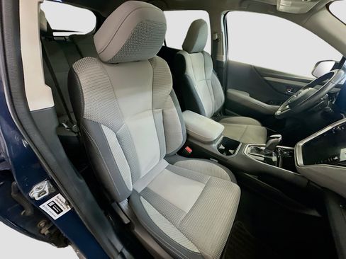 Used 2025 Subaru Outback Premium AWD/4WD image 34