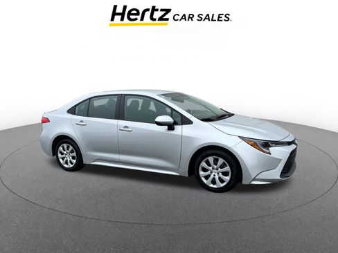 Used 2025 Toyota Corolla LE image 1