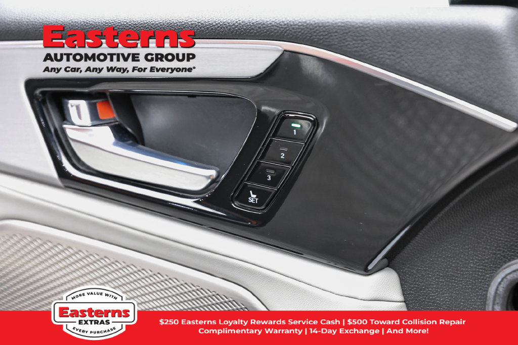 Used 2023 Acura MDX w/ Technology Package AWD/4WD image 22