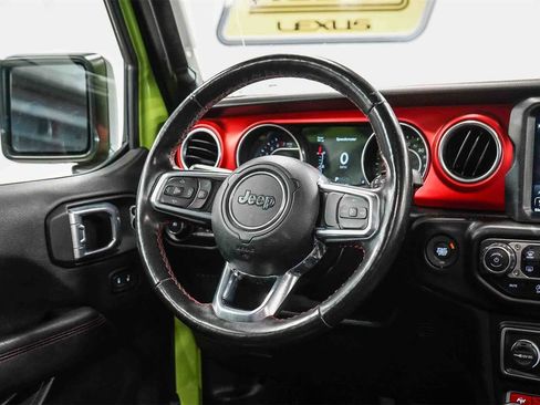 Used 2021 Jeep Wrangler Unlimited Rubicon w/ Xtreme Recon 35" Tire Package image 15