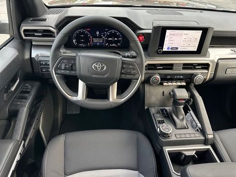 Used 2026 Toyota Tacoma TRD Off-Road image 10