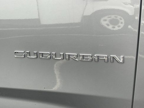 Used 2023 Chevrolet Suburban LS image 11