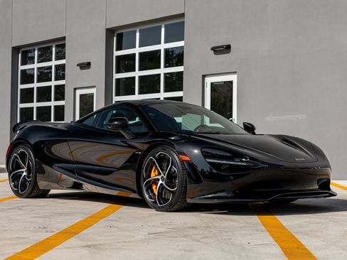Used 2024 McLaren 750S image 31