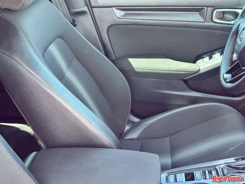 Used 2025 Honda Civic Sport image 12
