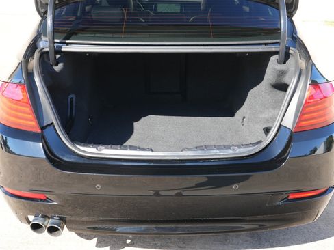 Used 2015 BMW 528i xDrive Sedan AWD/4WD image 9