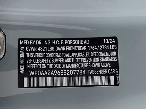 Certified 2025 Porsche 911 Carrera image 32