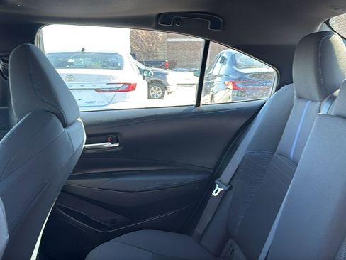 Certified 2022 Toyota Corolla SE w/ SE Premium Package image 20