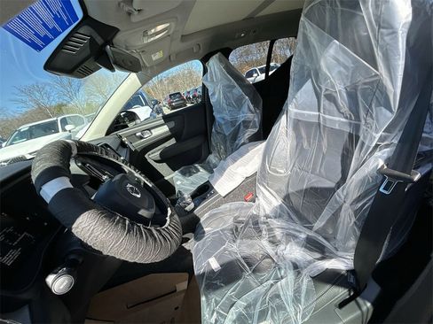 New 2025 Volvo XC40 B5 Core w/ Protection Package Premier image 11