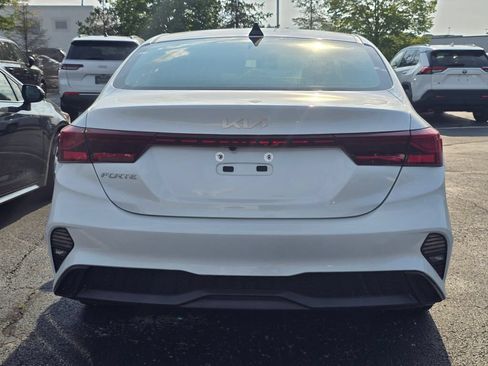 Used 2024 Kia Forte LXS w/ LXS Technology Package FWD image 6