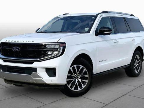 Certified 2025 Ford Expedition Platinum AWD/4WD image 1