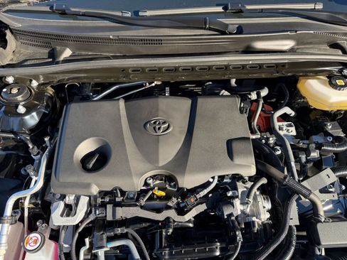 Used 2025 Toyota Camry LE image 31